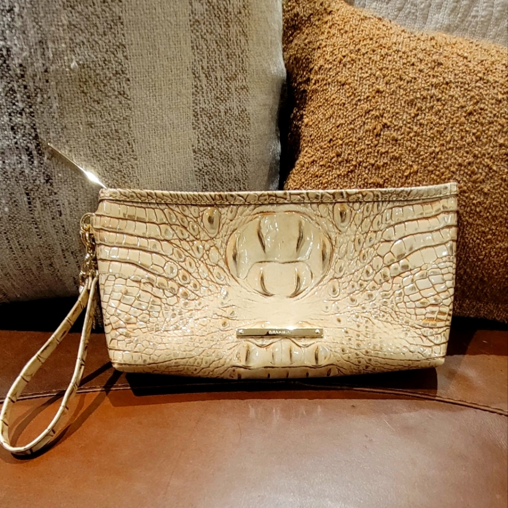 Brahmin Wristlet
